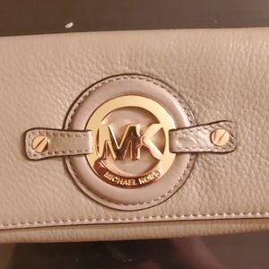 MK wallet